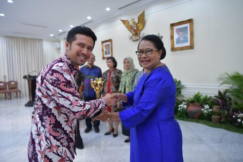 Pemkab Trenggalek Raih Penghargaan Anugerah Parahita Ekapraya (APE) 2018 Kategori Utama